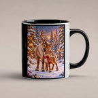 Nasenkuss im Schnee – Rentiertasse. Beidseitige Motivansicht. 1 STUDIO. Innen schwarz.