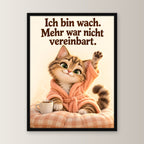 Morgenlächeln – Gerahmtes Katzenbild – Frontalansicht im schwarzen Holzrahmen, ohne Passepartout; M 30×40, L 45×60 und XL 60×80 cm.