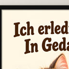 Gedankenkünstler – Gerahmtes Katzenbild. Spruch: Ich erledige das. In Gedanken. Schwarzer Rahmen ohne Passepartout. 4 RAHMENDETAIL. 30×40 cm.