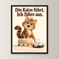 Samtpfotenleitung – Gerahmtes Katzenbild – Frontalansicht im schwarzen Holzrahmen, ohne Passepartout; M 30×40, L 45×60 und XL 60×80 cm.