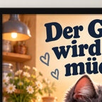 Teigknetmeister – Gerahmtes Katzenbild. Spruch: Der Gerät wird nie müde. Schwarzer Rahmen ohne Passepartout. 4 RAHMENDETAIL. 30×40 cm.