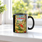 Erdbeerwächter – Drachen-Tasse. Spruch: Kleine Pfoten. Große Beute. Innen schwarz. 3 FENSTER.