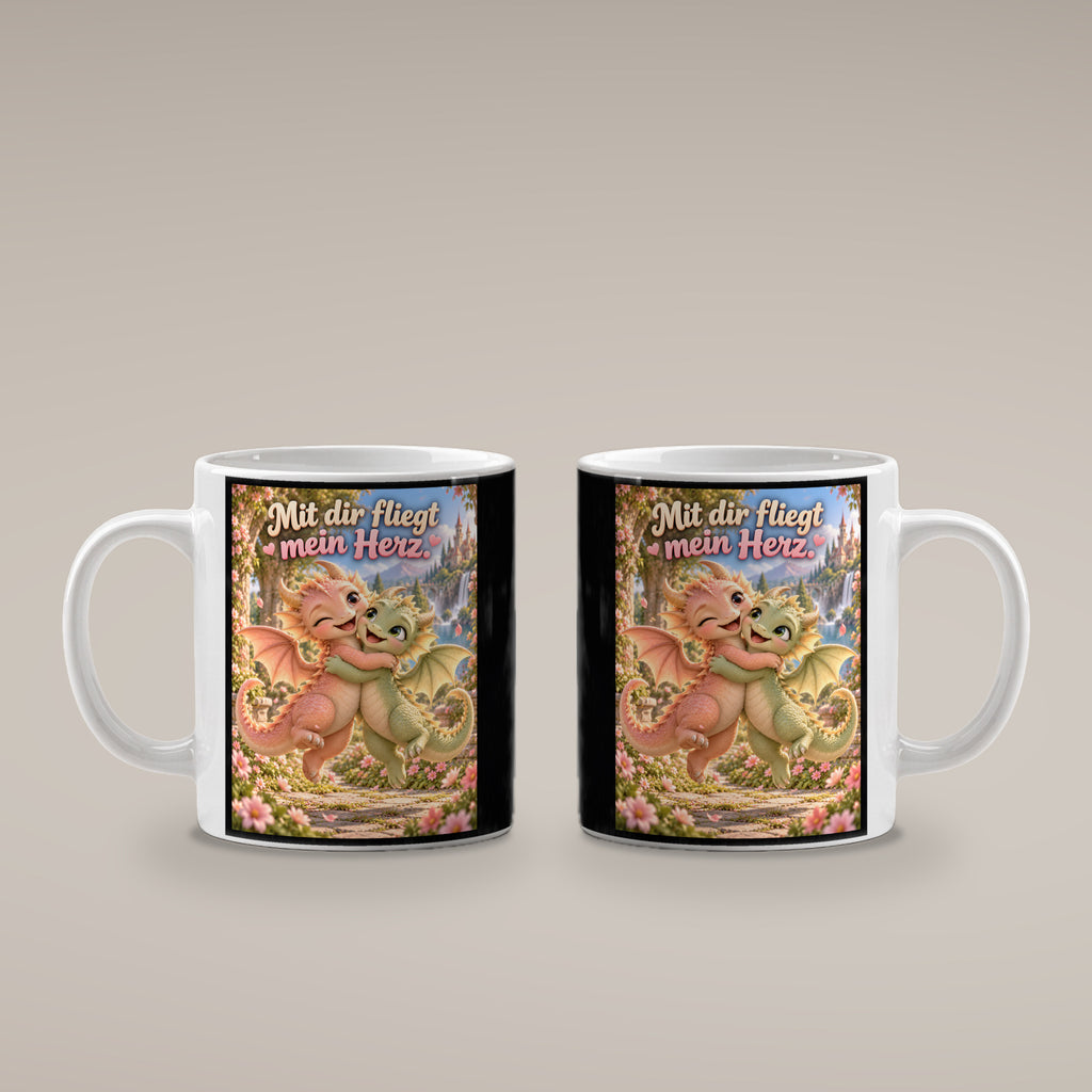 Drachenliebe – Drachen-Tasse. Spruch: Mit dir fliegt mein Herz. Weiß. 4 BEIDE SEITEN.