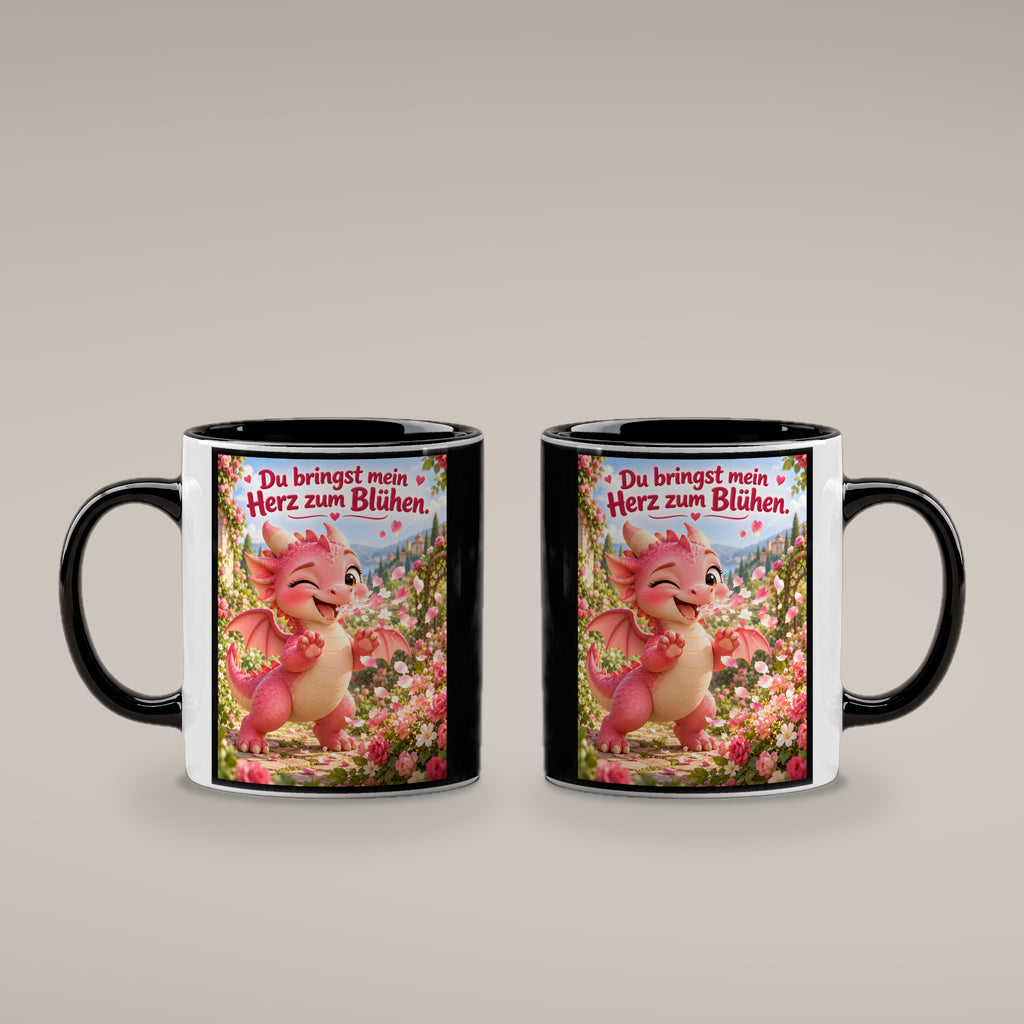 Blütendrache – Drachen-Tasse. Spruch: Du bringst mein Herz zum Blühen. Innen schwarz. 4 BEIDE SEITEN.