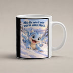 Schneedrache – Drachen-Tasse. Spruch: Mit dir wird mir warm ums Herz. Weiß. 1 STUDIO.