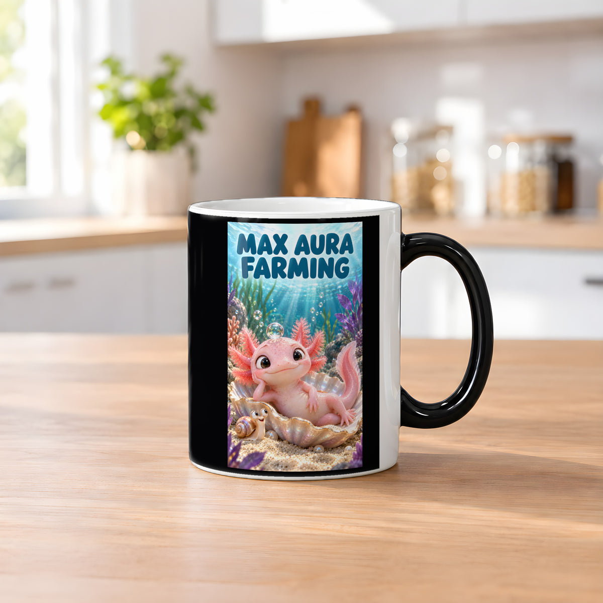Ein rosa Axolotl ruht in einer schimmernden Muschel mit einer Blase auf dem Kopf; daneben sitzt eine Schnecke. Spruch: MAX AURA FARMING – Black Edition mit Wärmeeffekt, Küchenansicht.
