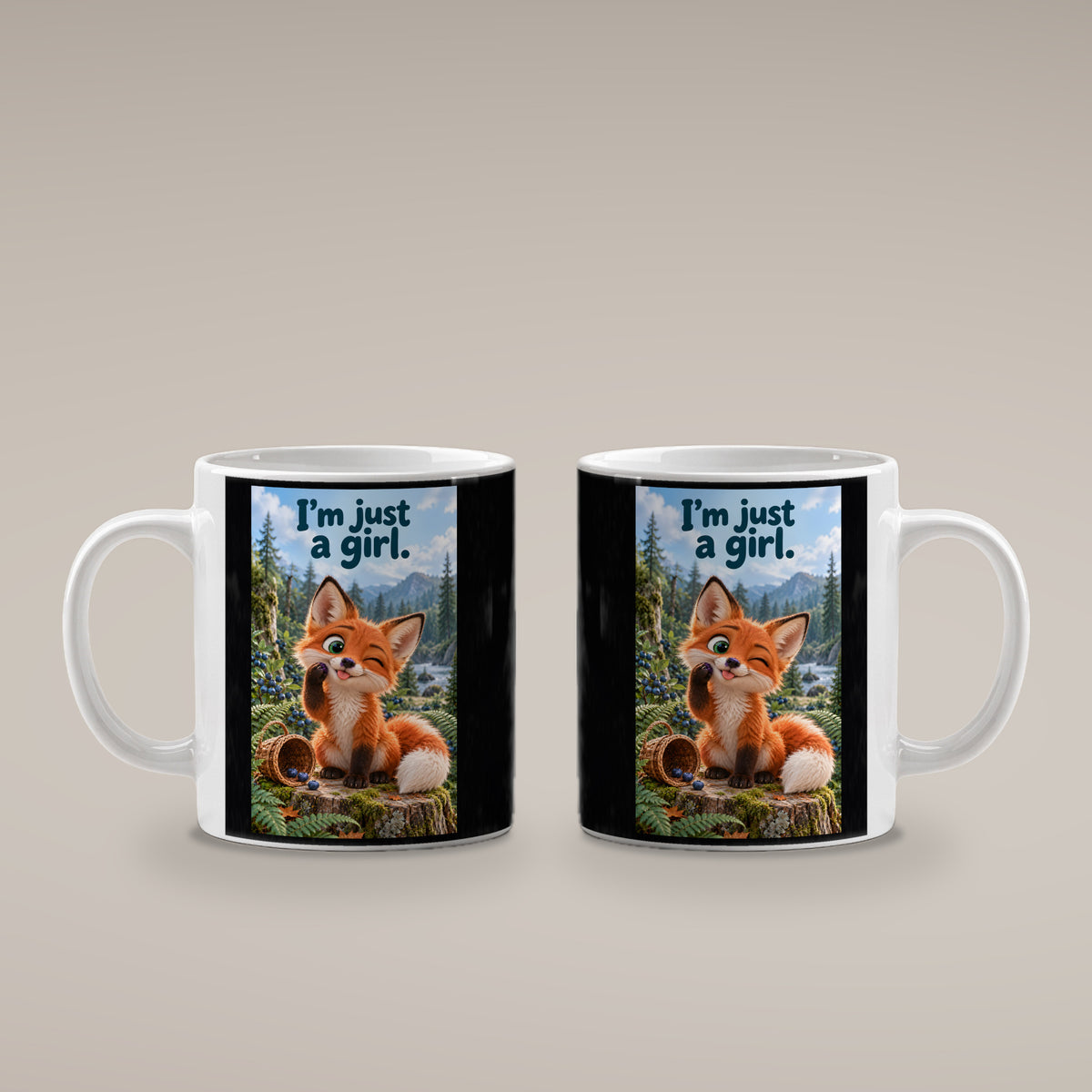 Ein kleiner Fuchs zwinkert mit herausgestreckter Zunge und einer Blaubeere an der Pfote neben einem umgekippten Beerenkorb. Spruch: I'm just a girl. – weiße Tasse, beide Motivseiten.