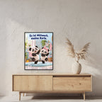 Schaumdisco – Gerahmtes Pandabild. Spruch: Es ist Mittwoch, meine Kerle. 60×80 cm. Schwarzer Holzrahmen ohne Passepartout. 2 RAUM 60x80cm