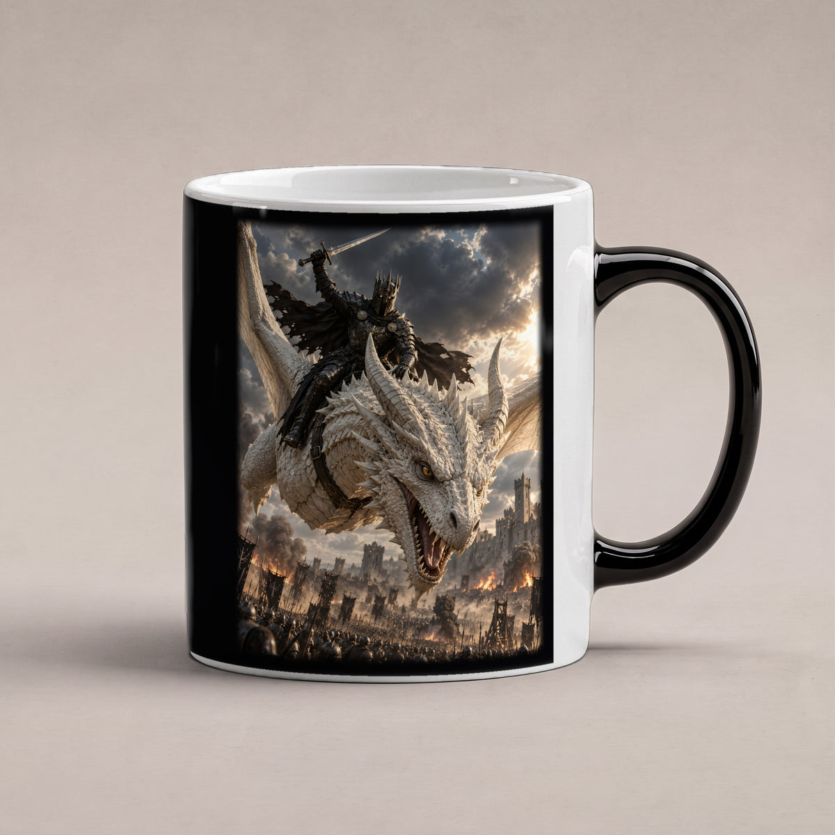 Angriff aus den Wolken – Drachen-Tasse, Black Edition, Studioansicht