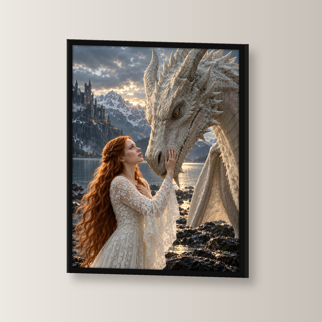 Vertrauen am Bergsee – Drachen-Wandbild im schwarzen Holzrahmen, seitliche Ansicht