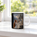 Vertrauen am Bergsee – Drachen-Tasse, weiß, am Fenster