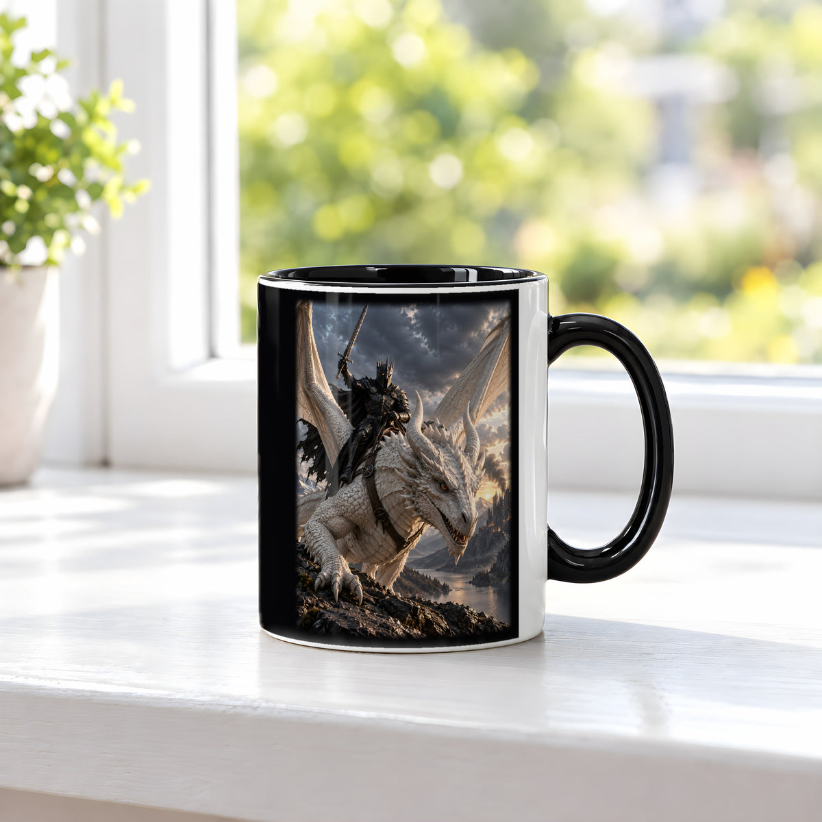 Aufbruch vom Grat – Drachen-Tasse, innen schwarz, am Fenster