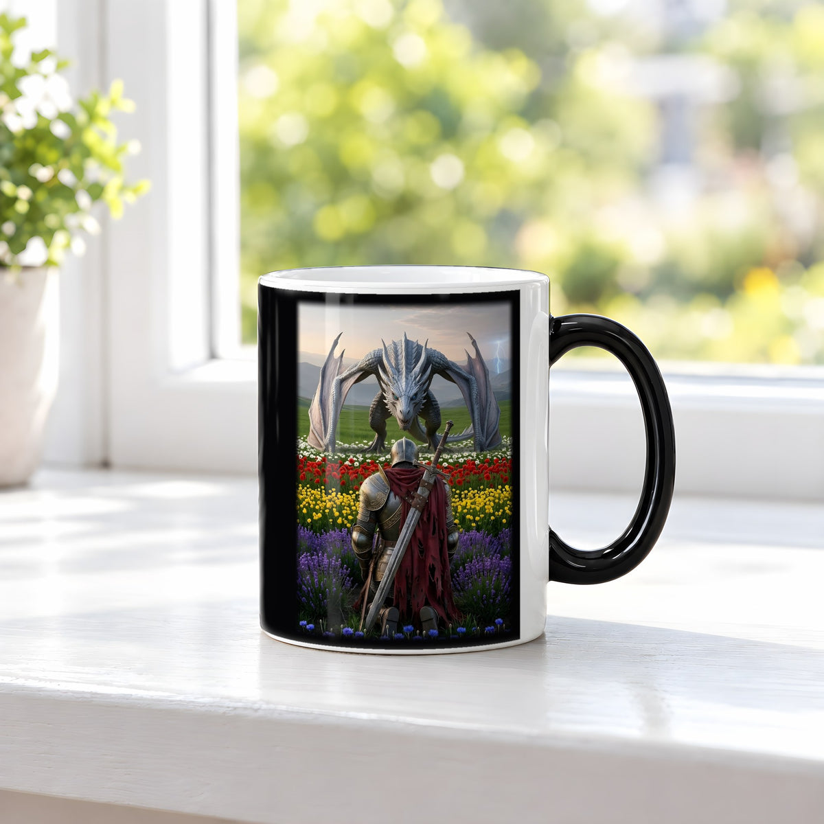 Die Audienz – Black Edition Zaubertasse mit Motiv (heiß), auf der Fensterbank
