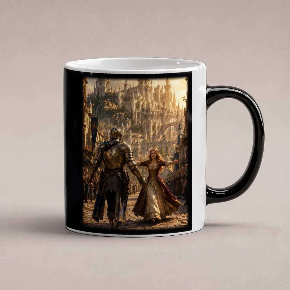 An ihrer Seite – Black Edition Zaubertasse mit Motiv (heiß), freigestellt