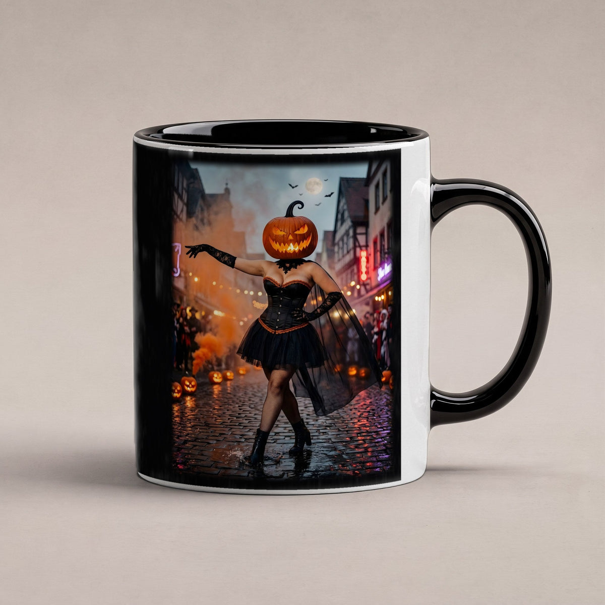 Die Altstadt-Tänzerin – Tasse innen schwarz, freigestellt