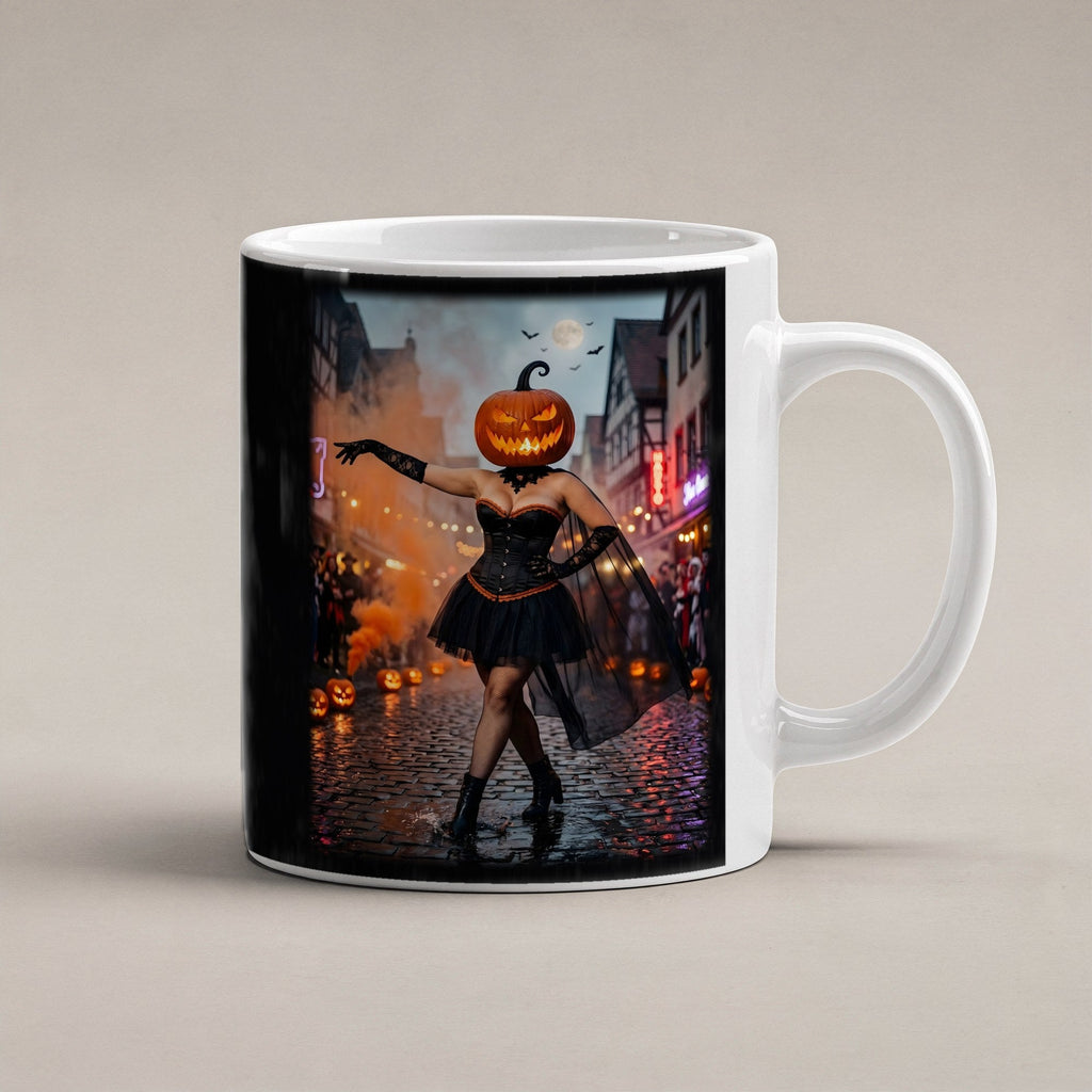 Die Altstadt-Tänzerin – weiße Tasse, freigestellt