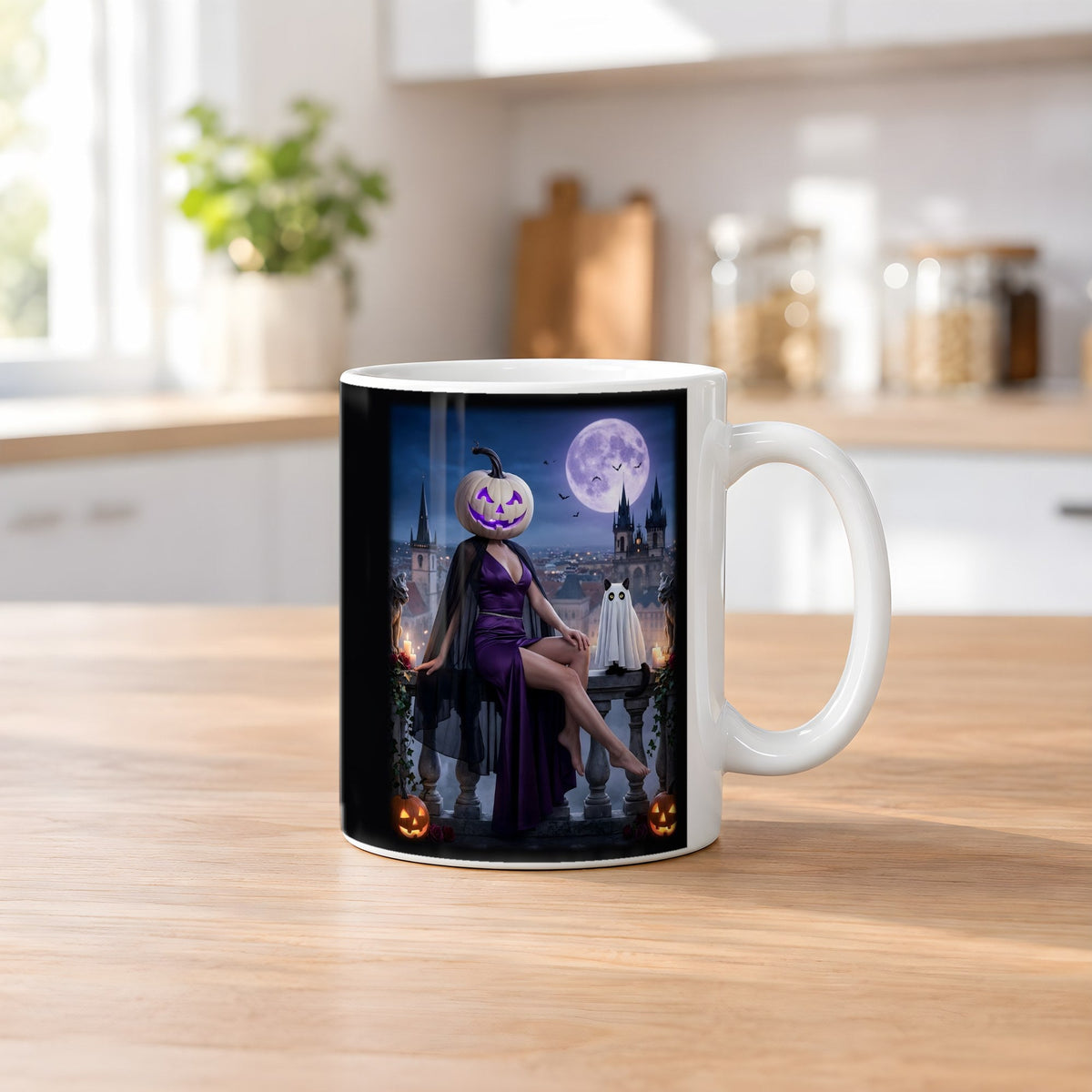 Die Balkon-Dame – weiße Tasse, auf dem Küchentresen