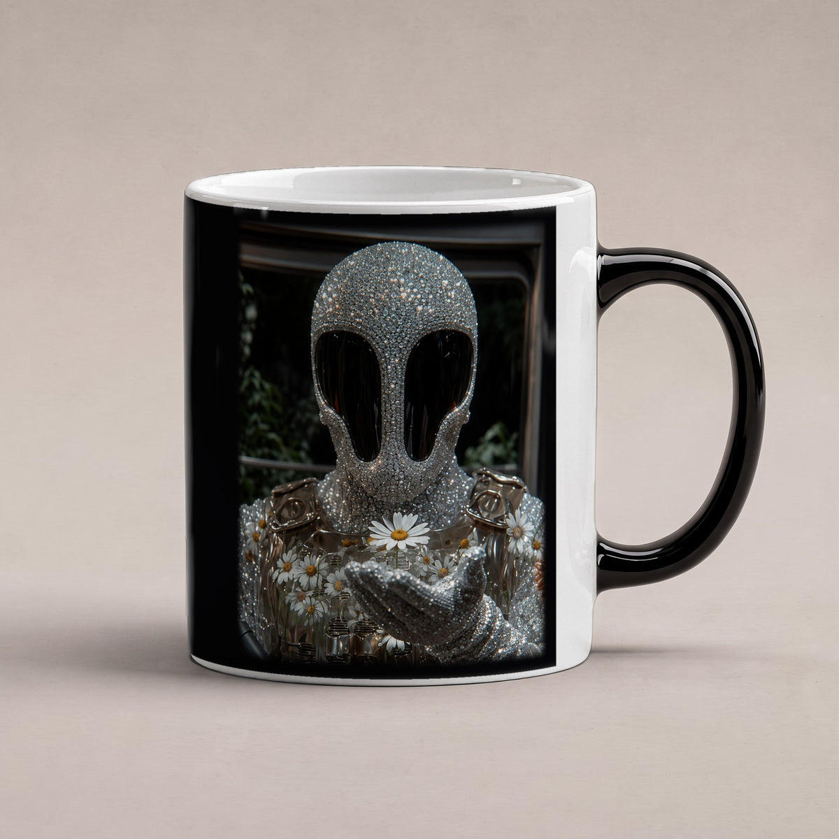 Blütenseele – Black Edition Zaubertasse mit Motiv (heiß), freigestellt