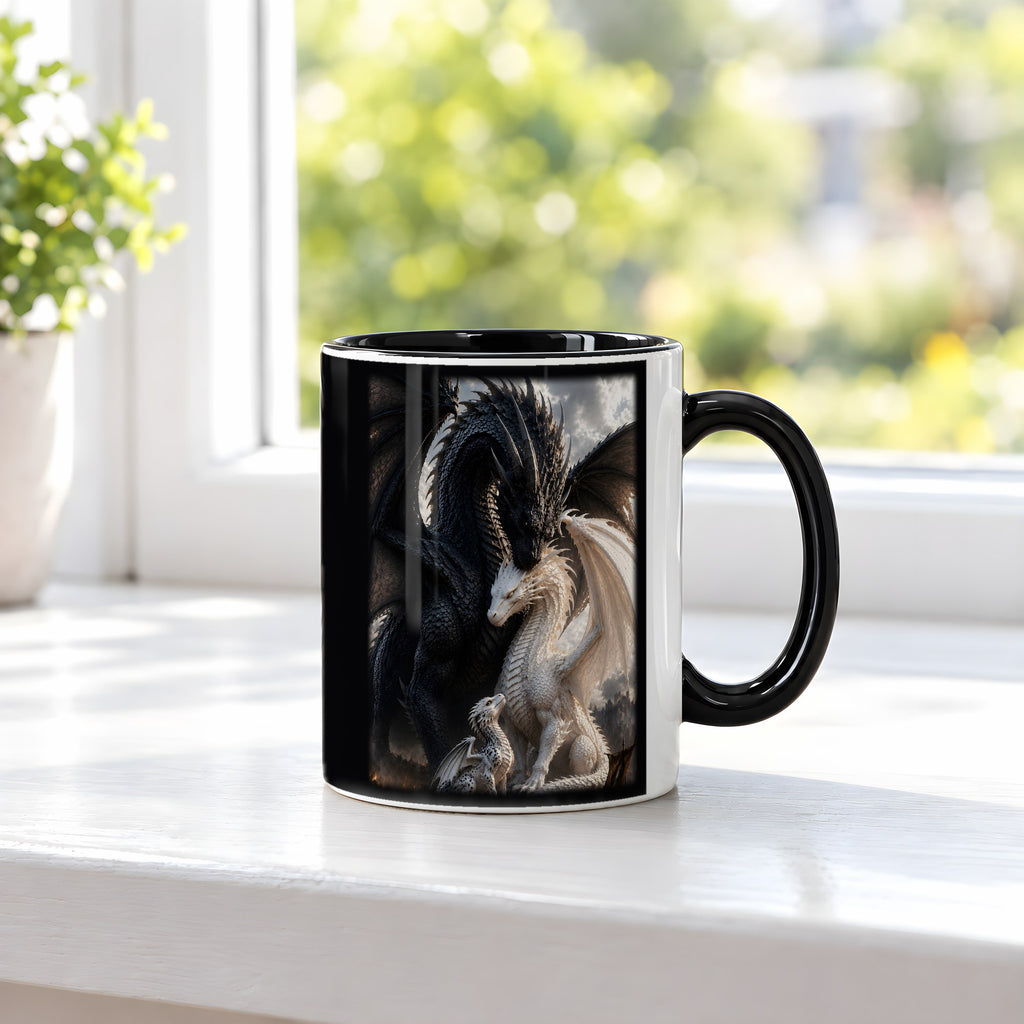 Die Drachenbrut – Tasse innen schwarz, auf der Fensterbank