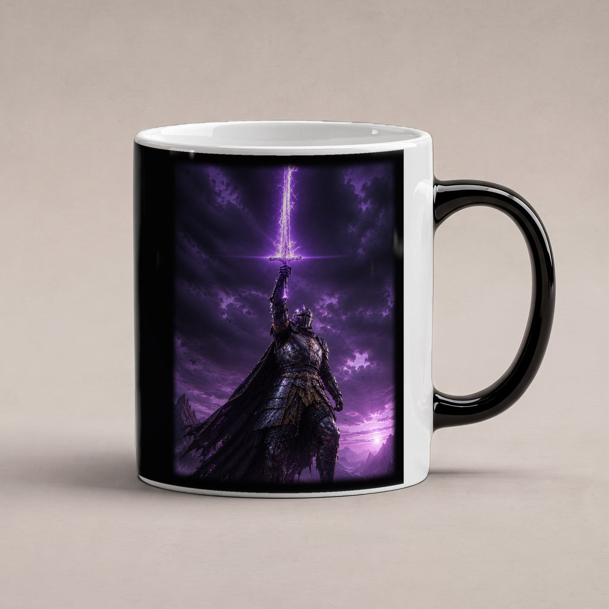 Die Sturmklinge – Black Edition Zaubertasse mit Motiv (heiß), freigestellt
