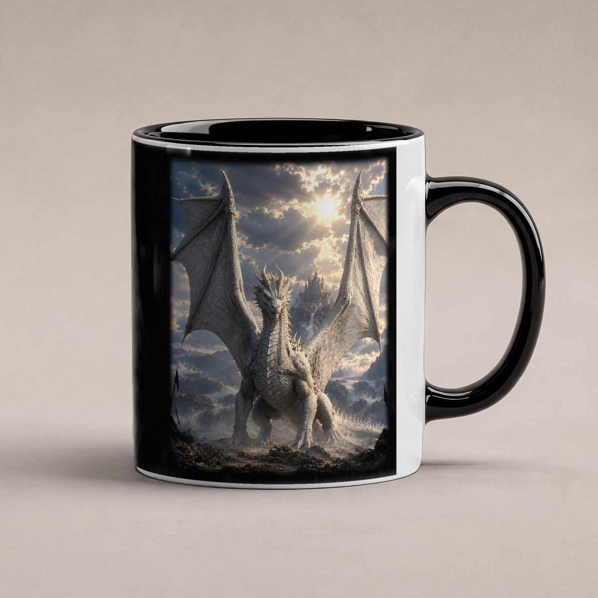 Der Elfenbeindrache – Tasse innen schwarz, freigestellt