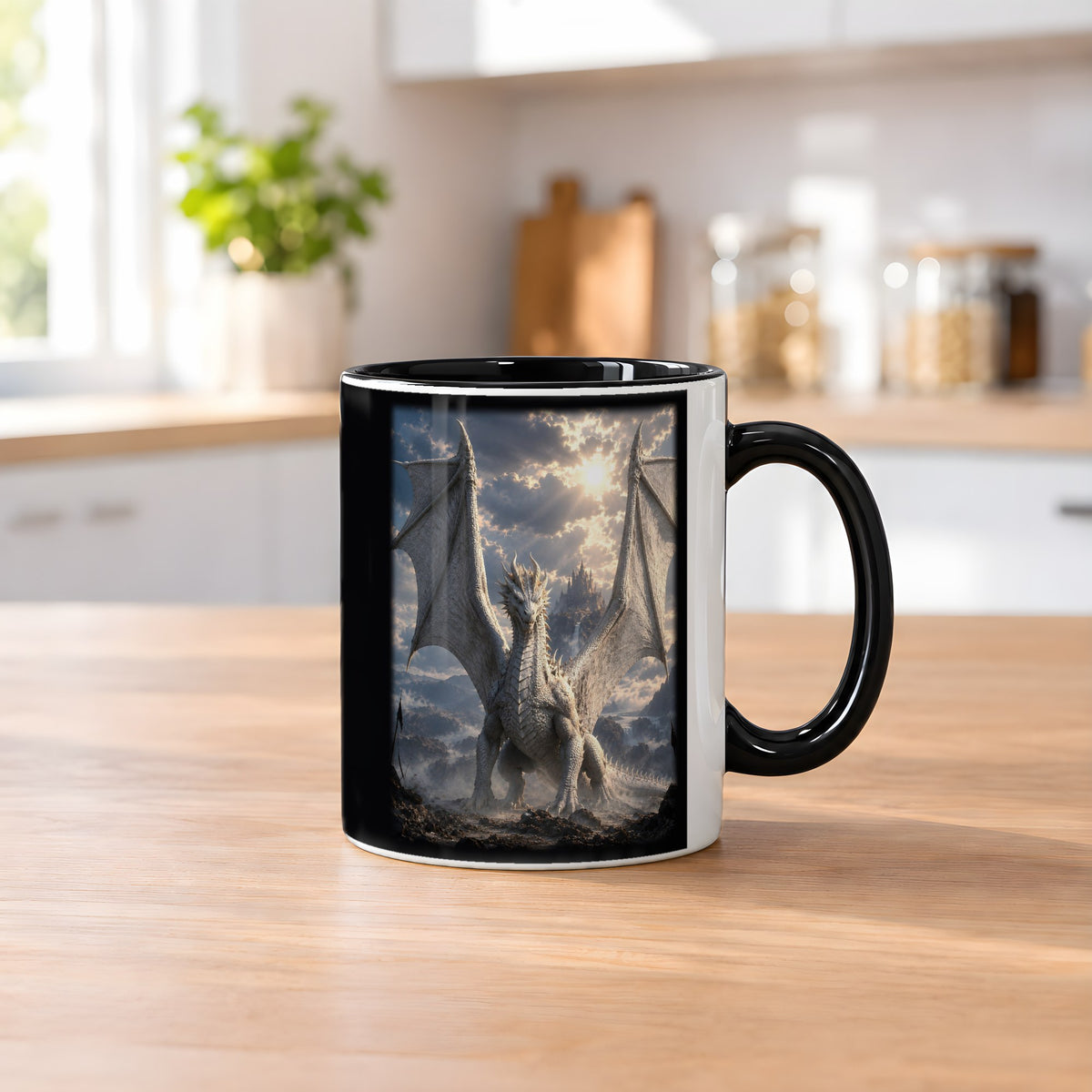 Der Elfenbeindrache – Tasse innen schwarz, auf dem Küchentresen