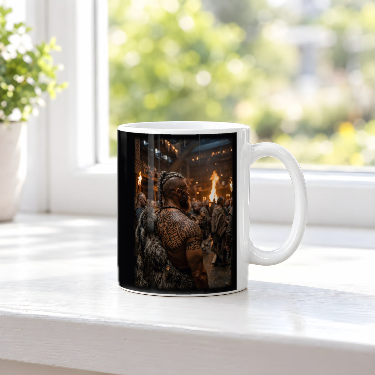 Einzug in die Halle – weiße Tasse, auf der Fensterbank
