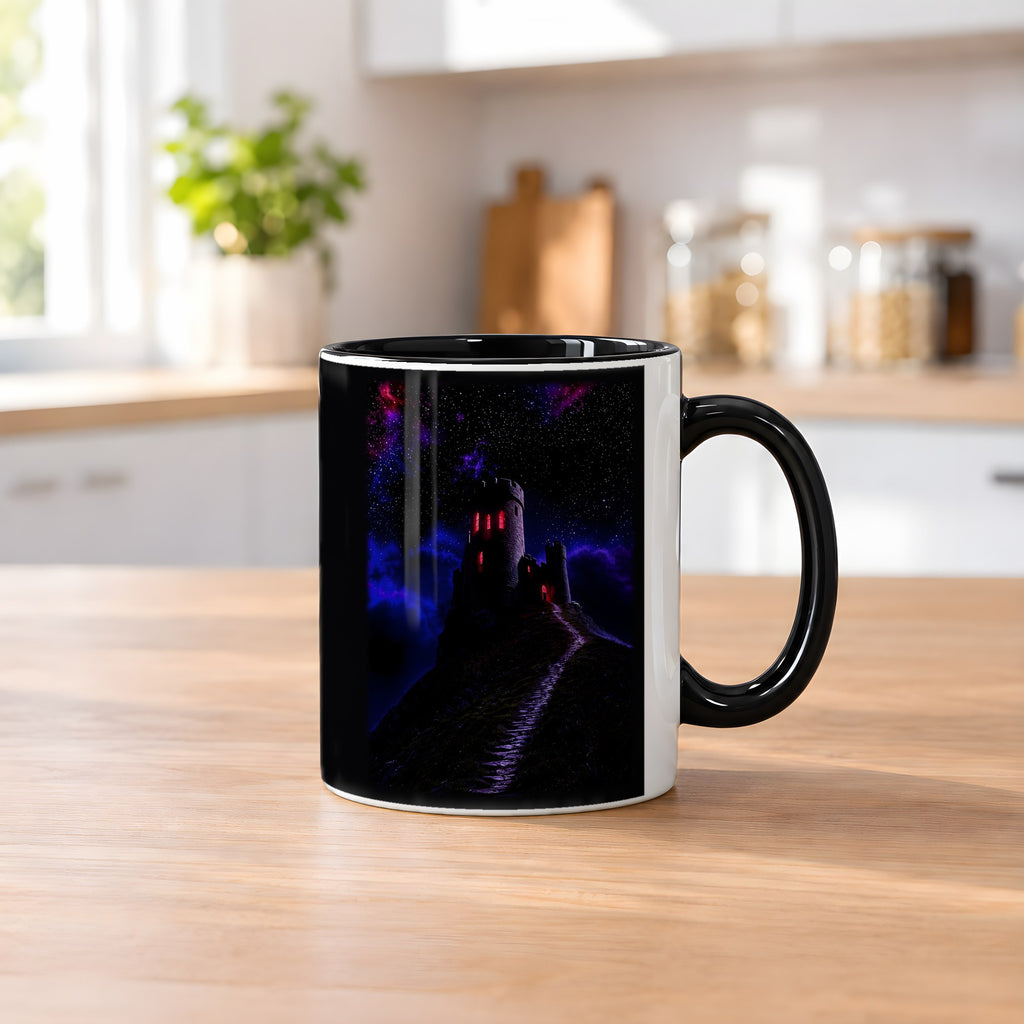 Schattenburg – Tasse innen schwarz, auf dem Küchentresen