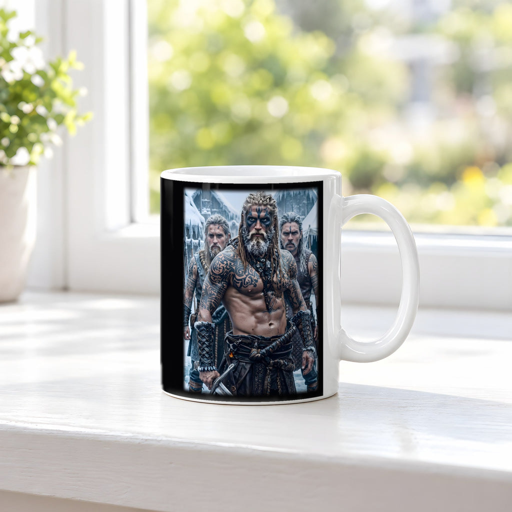 Die Frostbrüder – weiße Tasse, auf der Fensterbank