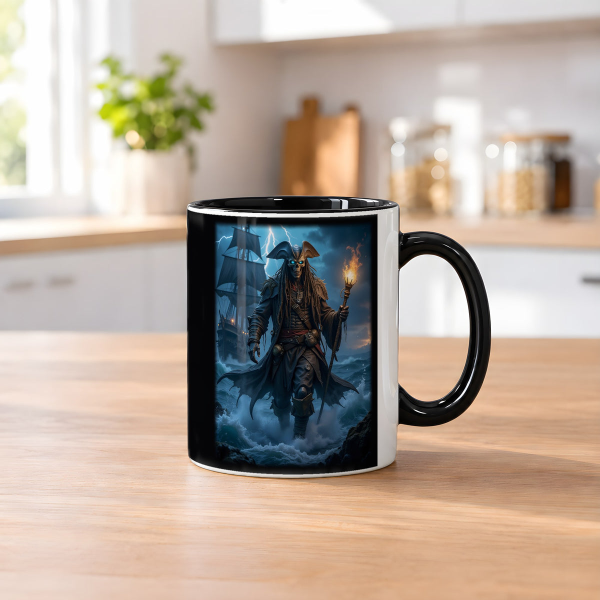 Der Geisterkapitän – Tasse innen schwarz, auf dem Küchentresen