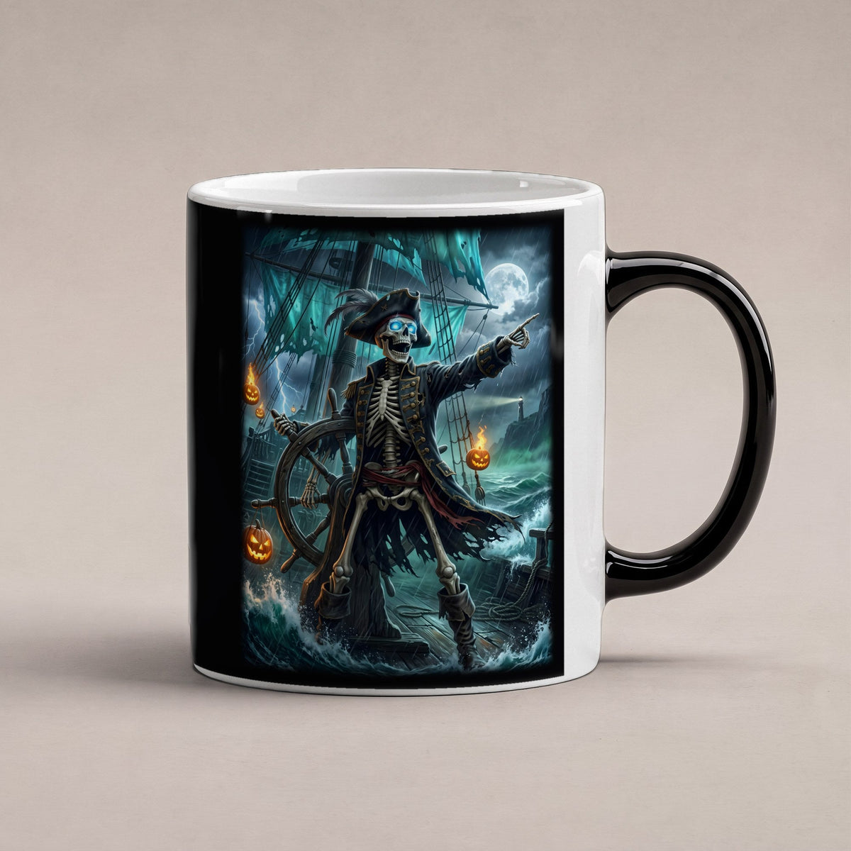 Der Geisterpirat – Black Edition Zaubertasse mit Motiv (heiß), freigestellt
