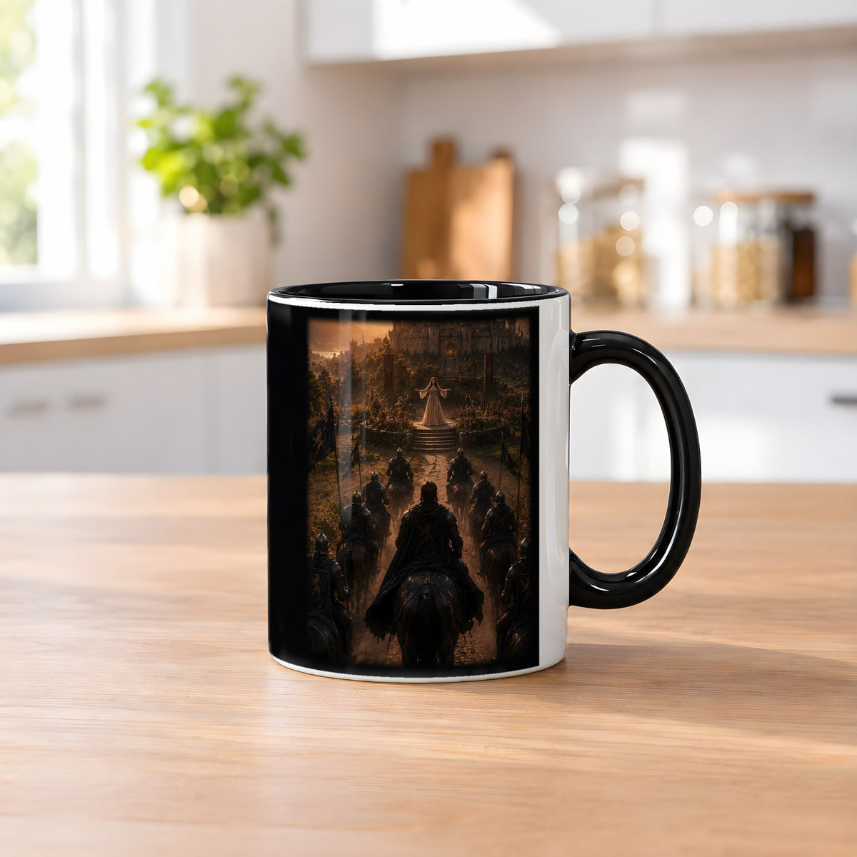 Heimkehr des Königs – Tasse innen schwarz, auf dem Küchentresen