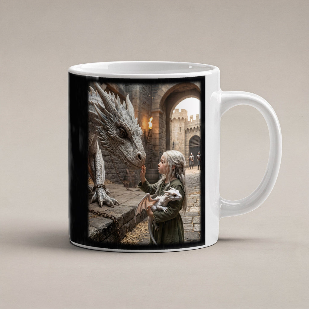 Die kleine Drachenhüterin – weiße Tasse, freigestellt