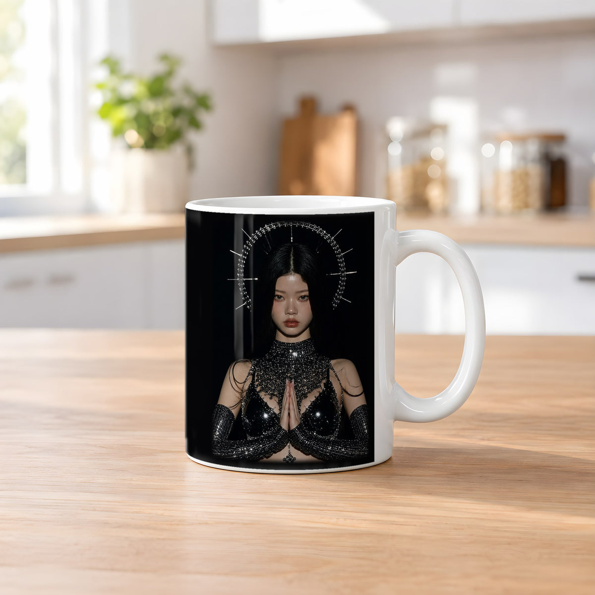 Die Kristallkönigin – weiße Tasse, auf dem Küchentresen