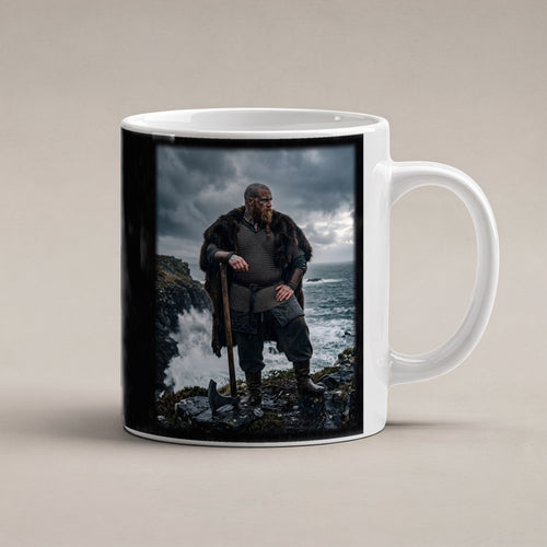 Der Küstenwächter – weiße Tasse, freigestellt