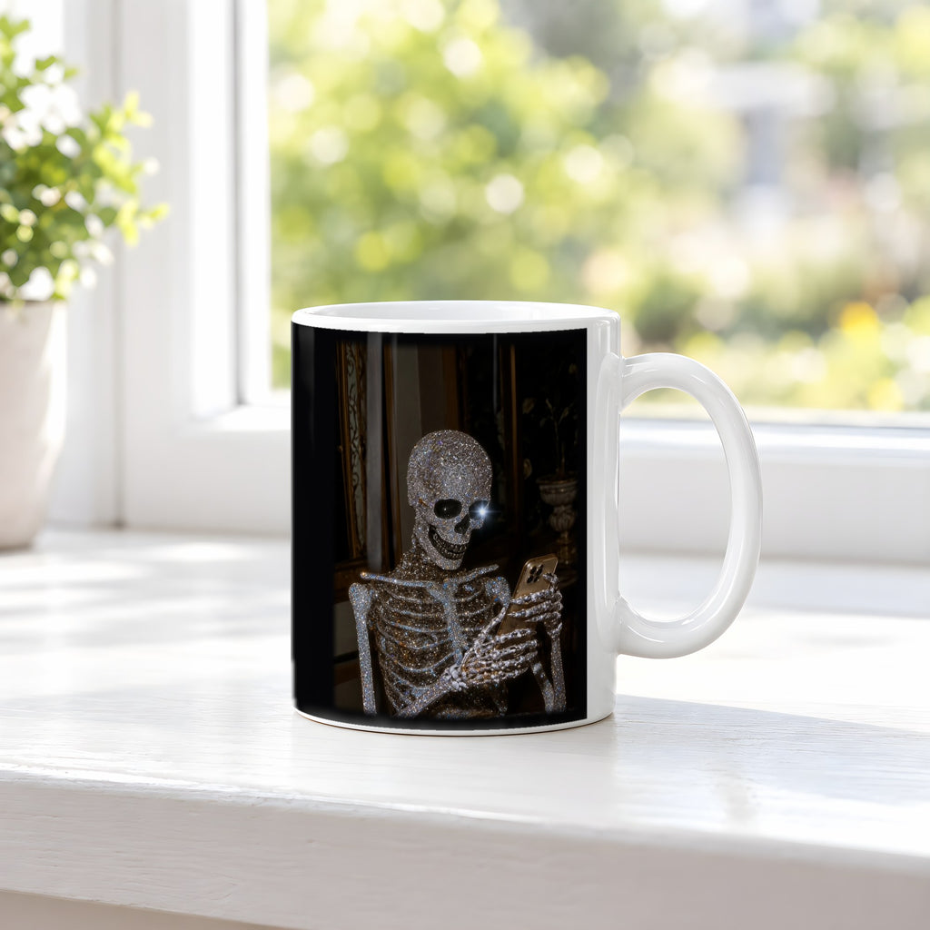 Der letzte Gast – weiße Tasse, auf der Fensterbank