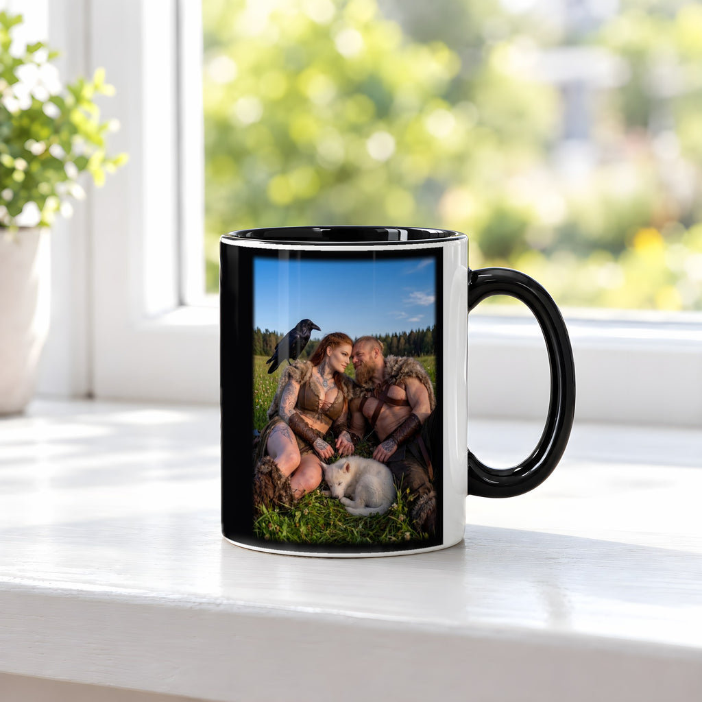 Mittsommer – Tasse innen schwarz, auf der Fensterbank