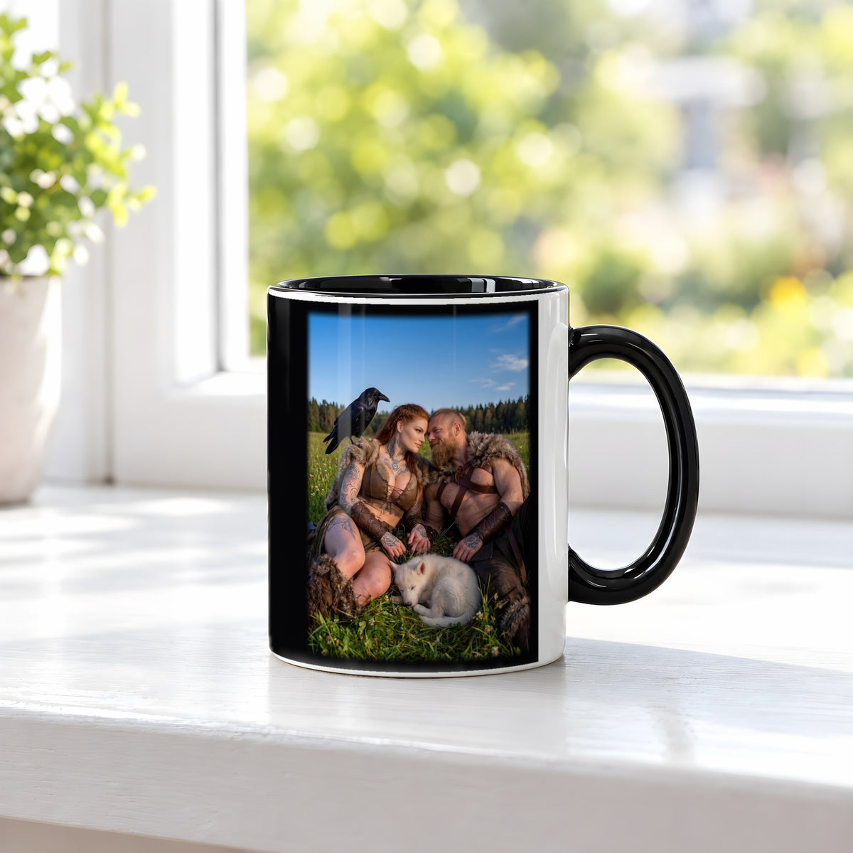 Mittsommer – Tasse innen schwarz, auf der Fensterbank
