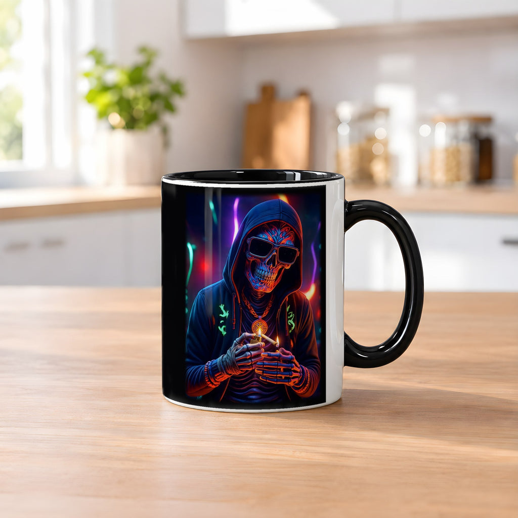 Das Neon-Skelett – Tasse innen schwarz, auf dem Küchentresen