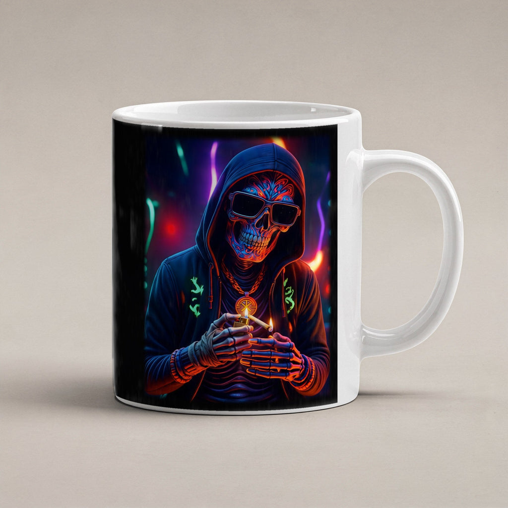 Das Neon-Skelett – weiße Tasse, freigestellt