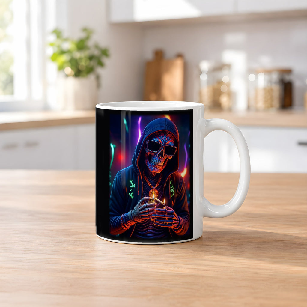 Das Neon-Skelett – weiße Tasse, auf dem Küchentresen