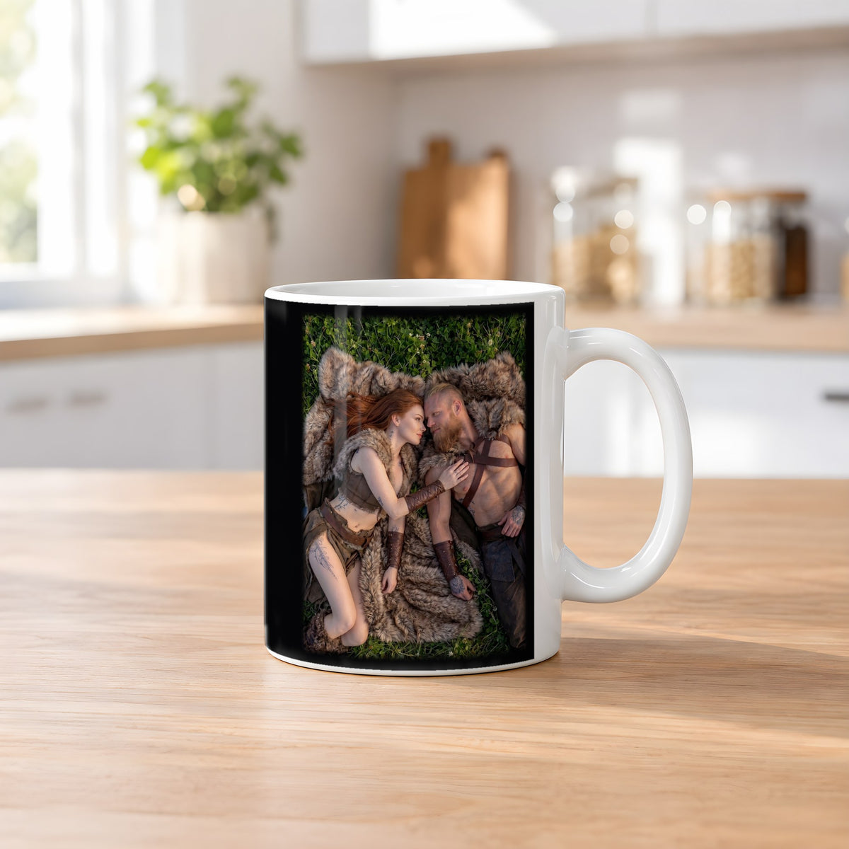 Nur wir zwei – weiße Tasse, auf dem Küchentresen