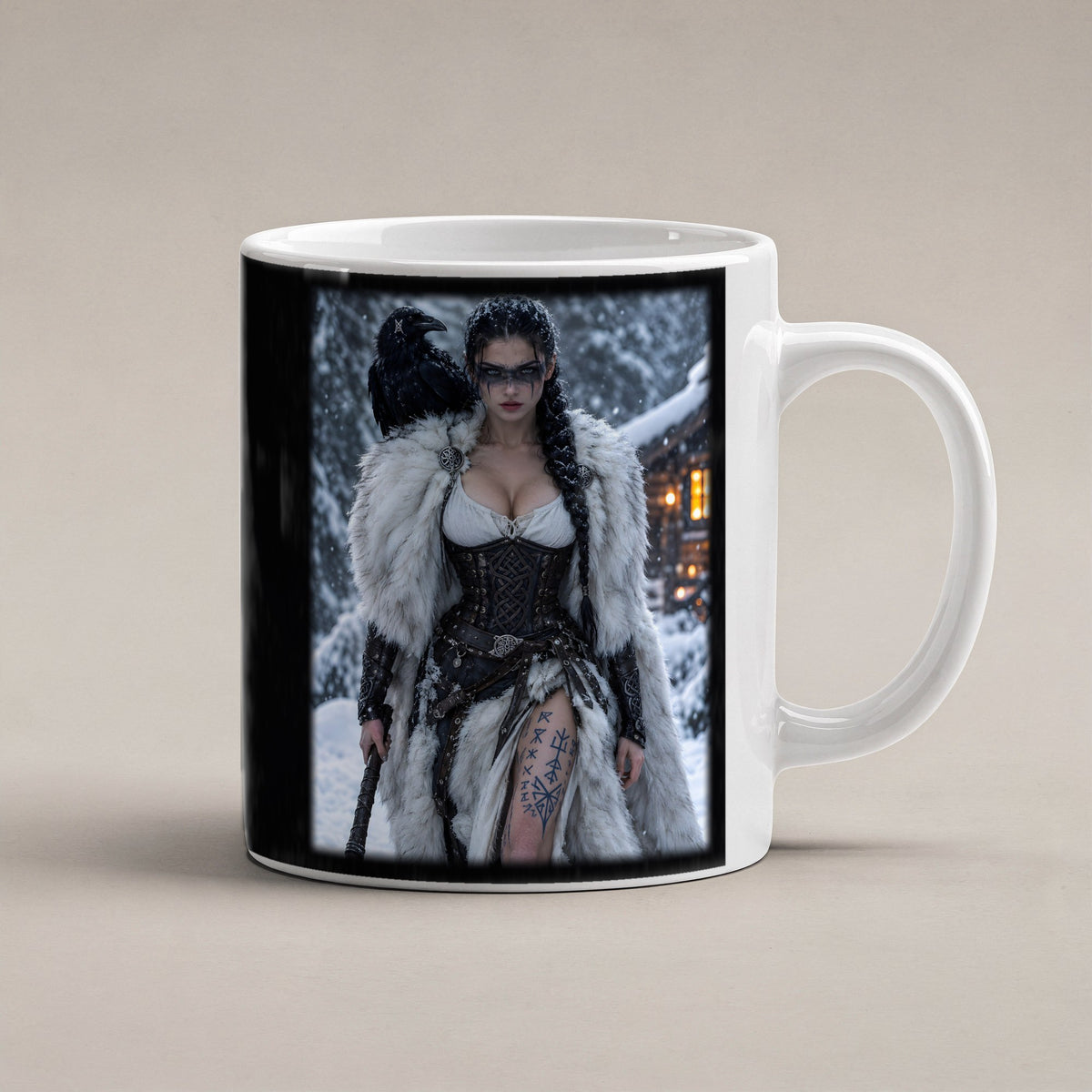 Die Rabenschildmaid – weiße Tasse, freigestellt