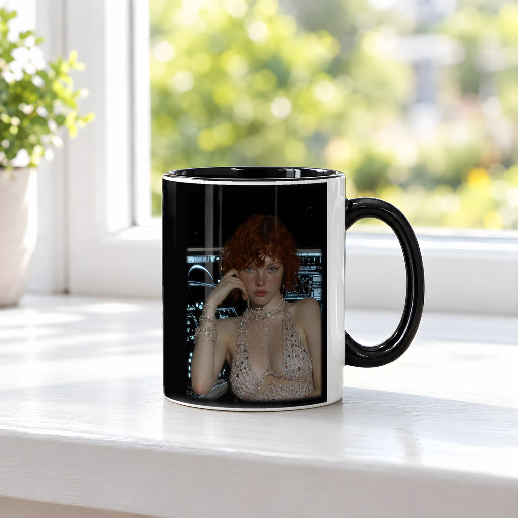 Rubinrausch – Tasse innen schwarz, auf der Fensterbank