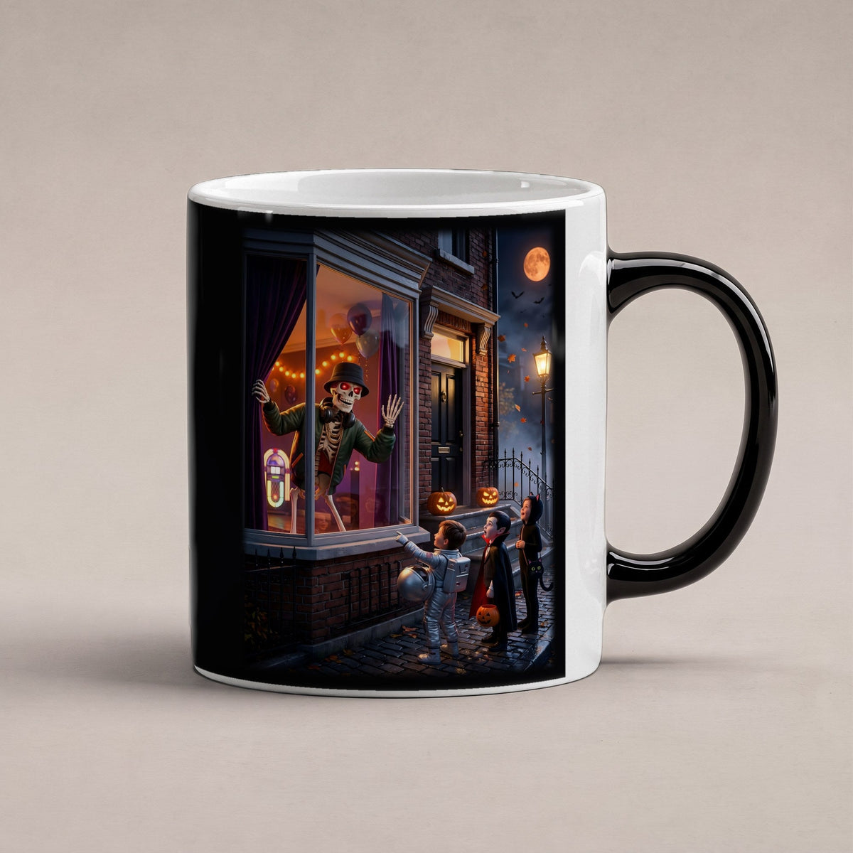 Süßes oder Saures – Black Edition Zaubertasse mit Motiv (heiß), freigestellt