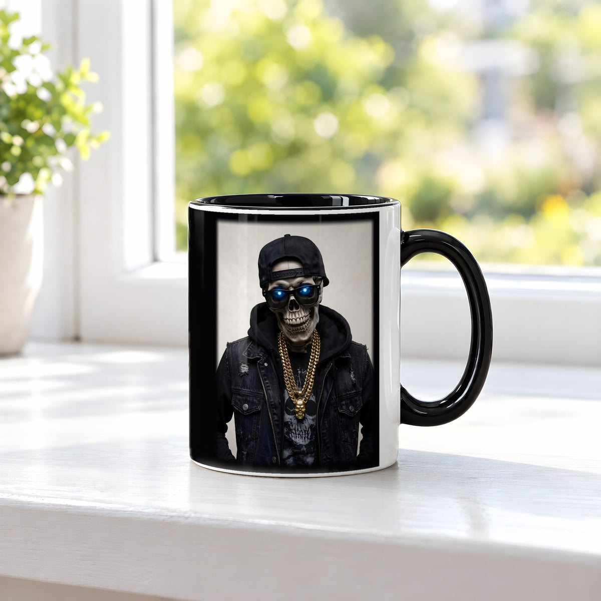 Das Gold-Skelett – Tasse innen schwarz, auf der Fensterbank