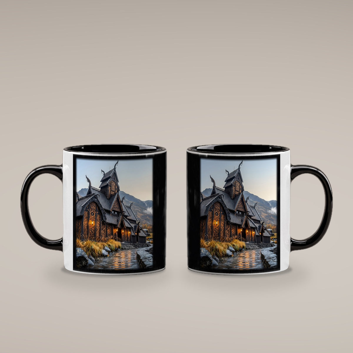 Stabkirche im Herbst – Tasse innen schwarz, beide Seiten bedruckt