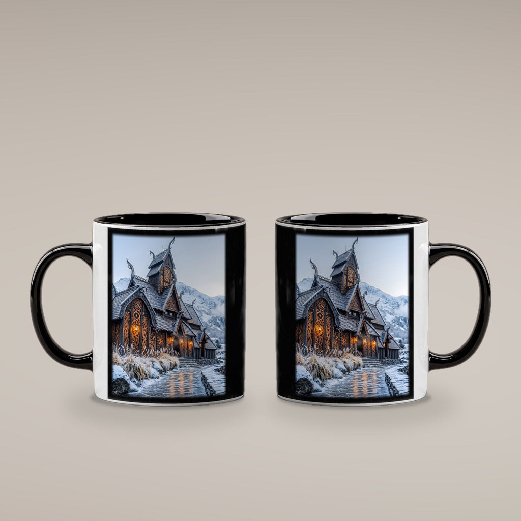 Stabkirche im Schnee – Tasse innen schwarz, beide Seiten bedruckt