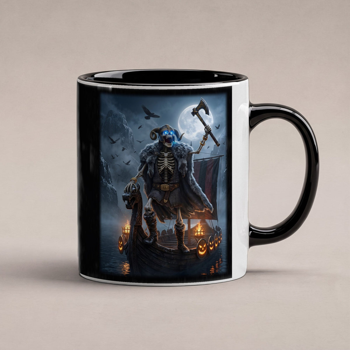 Der Skelett-Jarl – Tasse innen schwarz, freigestellt