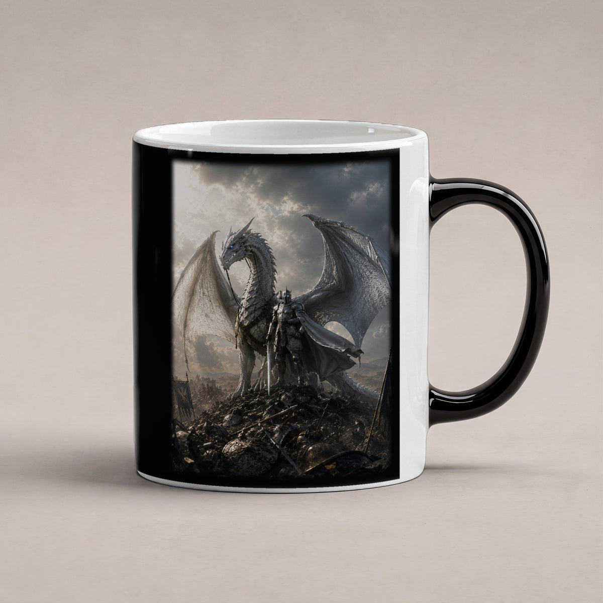 Der Silberritter – Black Edition Zaubertasse mit Motiv (heiß), freigestellt